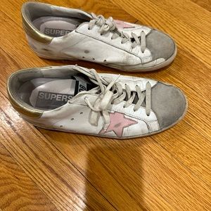 Golden Goose Superstar women’s sneakers